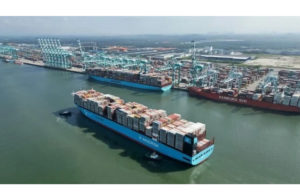 Falling freight rates hit Maersk
