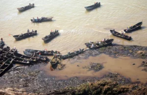 Oil spill at Pemex facility